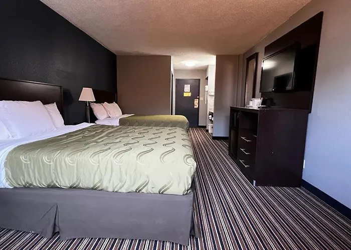 Colby Inn And Suites