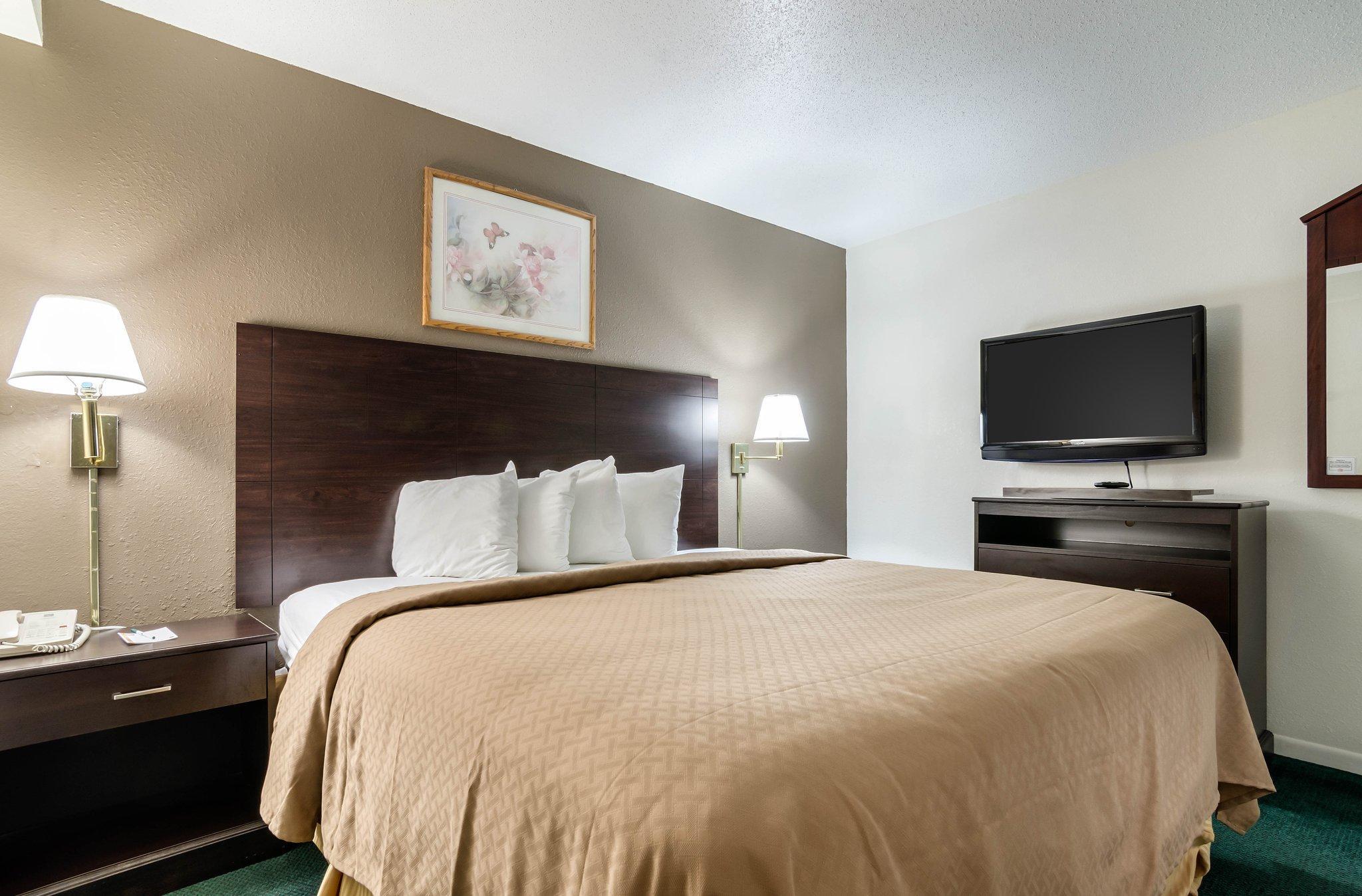 Motel And 2*